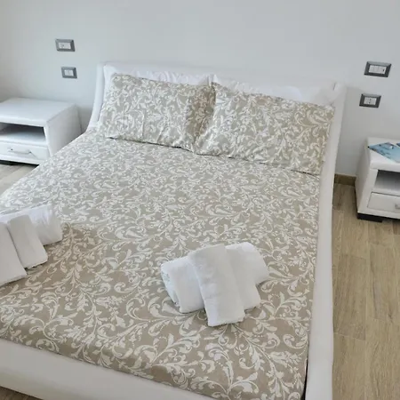 Izzhome Harmony Пула