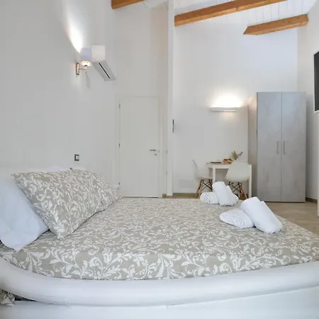 Izzhome Harmony Апартаменты Пула